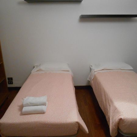 Niguarda Alfred House Apartment เบรซโซ ภายนอก รูปภาพ