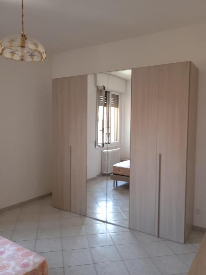 Niguarda Alfred House Apartment เบรซโซ ภายนอก รูปภาพ