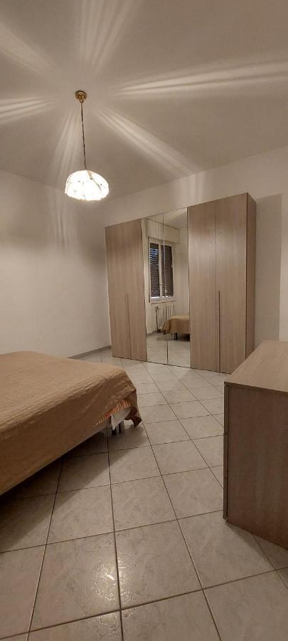 Niguarda Alfred House Apartment เบรซโซ ภายนอก รูปภาพ
